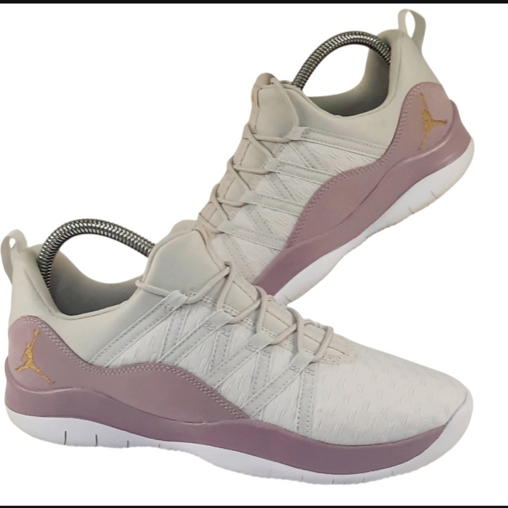 Jordan Deca Fly HC 845097-050 GS 7Y Women's 8.5 White Pink Shoes Sneakers